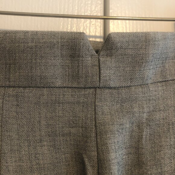 NWT H&M Women's High-Rise Tailored Wide-Leg Pleated Trousers, Size 6 - Picture 5 of 15